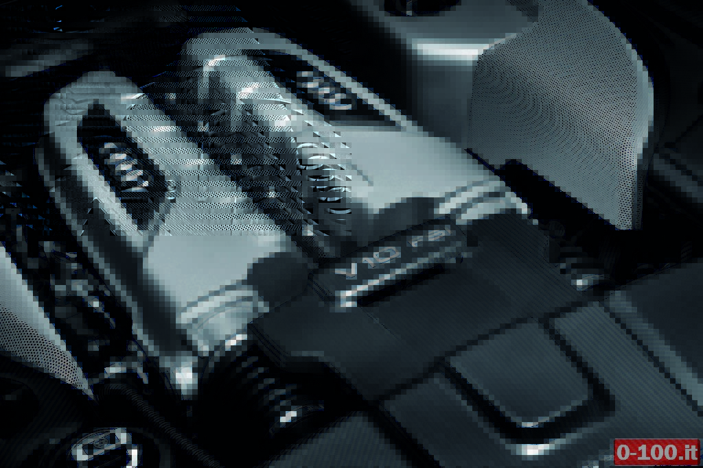 Audi R8 V10 plus/Fahraufnahme