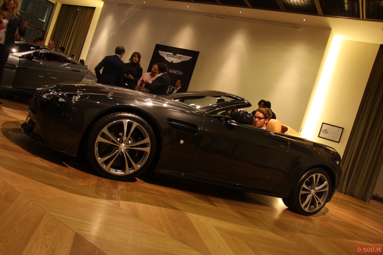 Aston-Martin_Vanquish_V12-Roadster_V12-Zagato_0-100_15