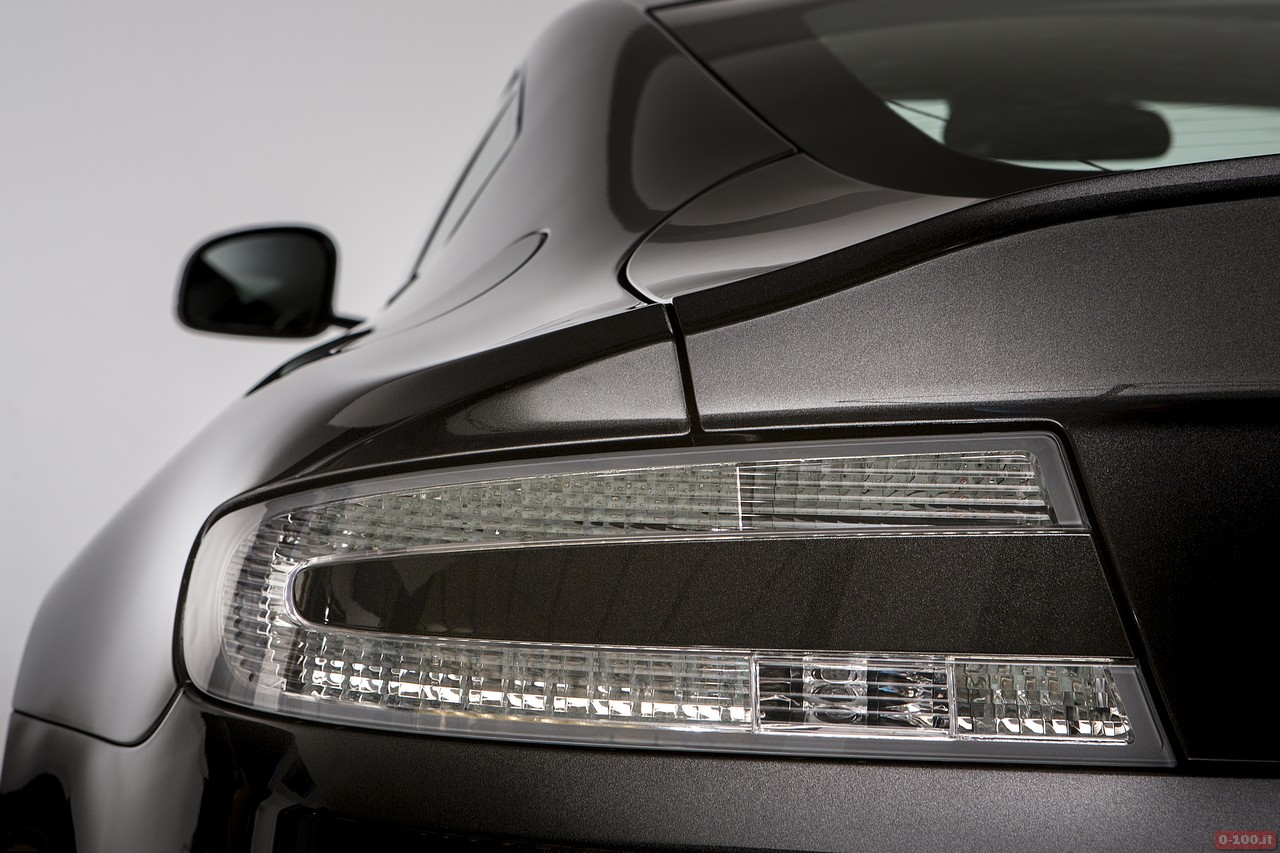 aston-martin_vantage_sp10_0-100_8