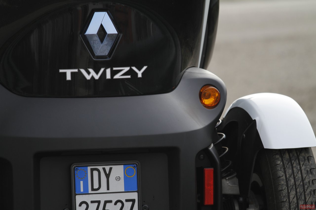 0-100.it | Prova su strada della Renault Twizy