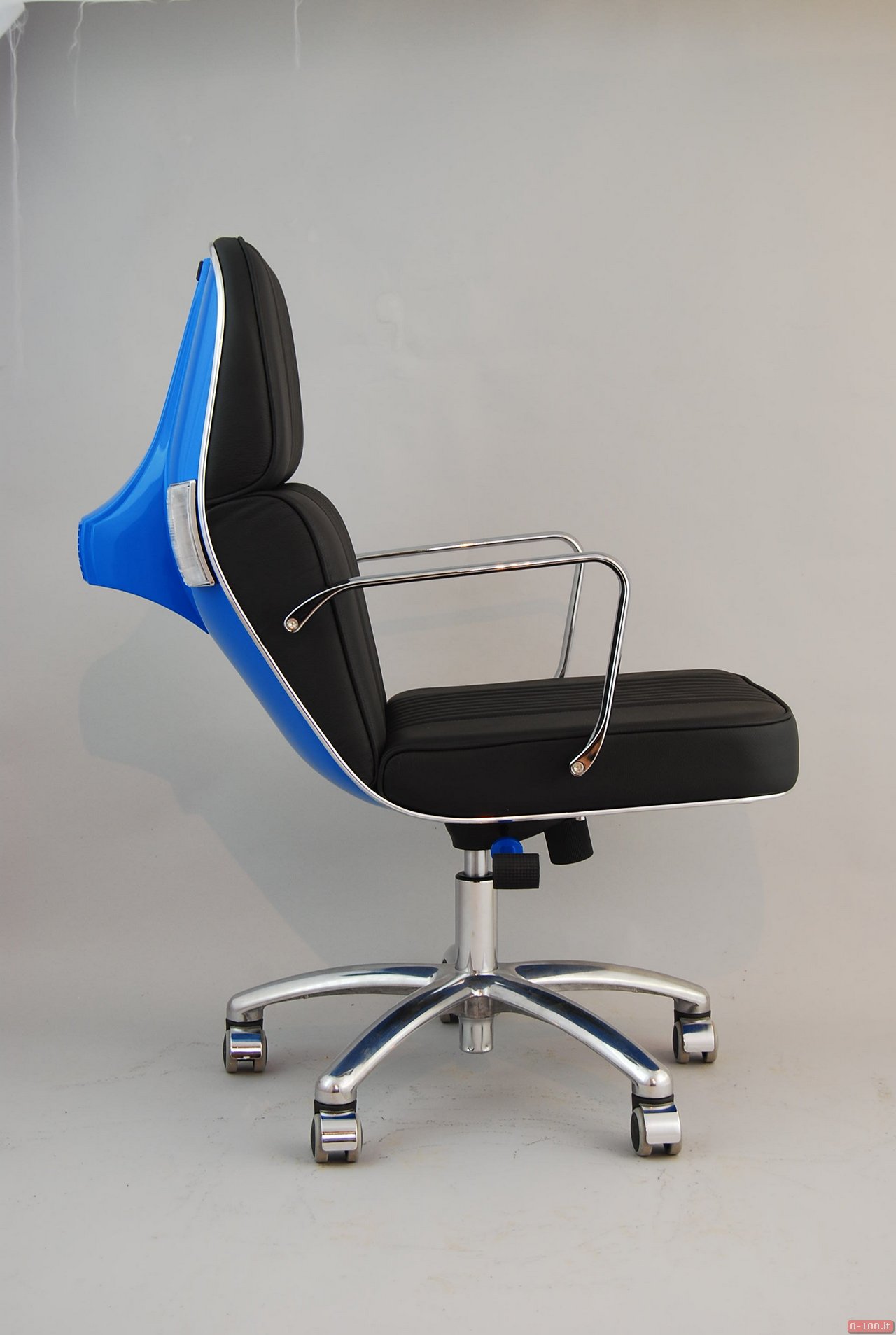 Vespa office chairs by Bel &Bel_0-100_6