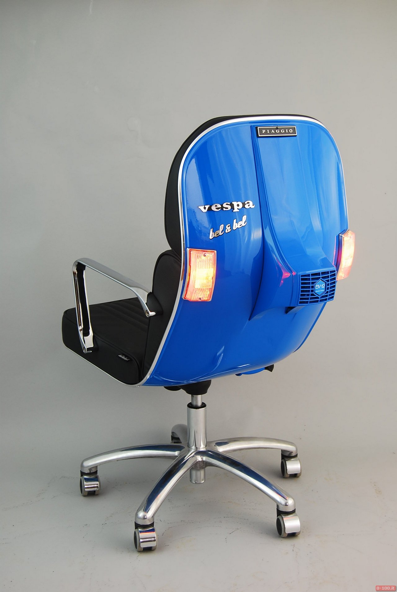 Vespa office chairs by Bel &Bel_0-100_7