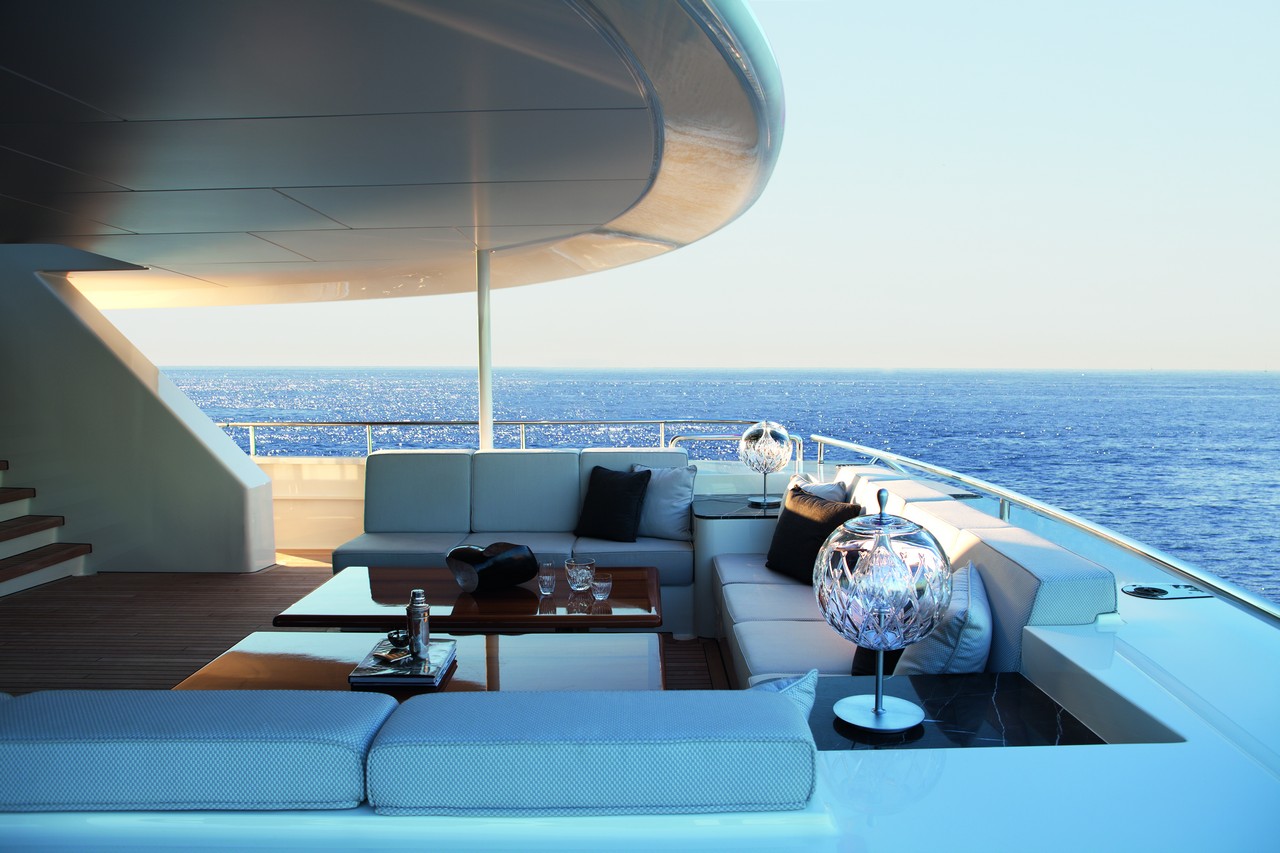 Le ultime creazioni Baccarat dedicate al mondo dello yachting di lusso_0-100_1
