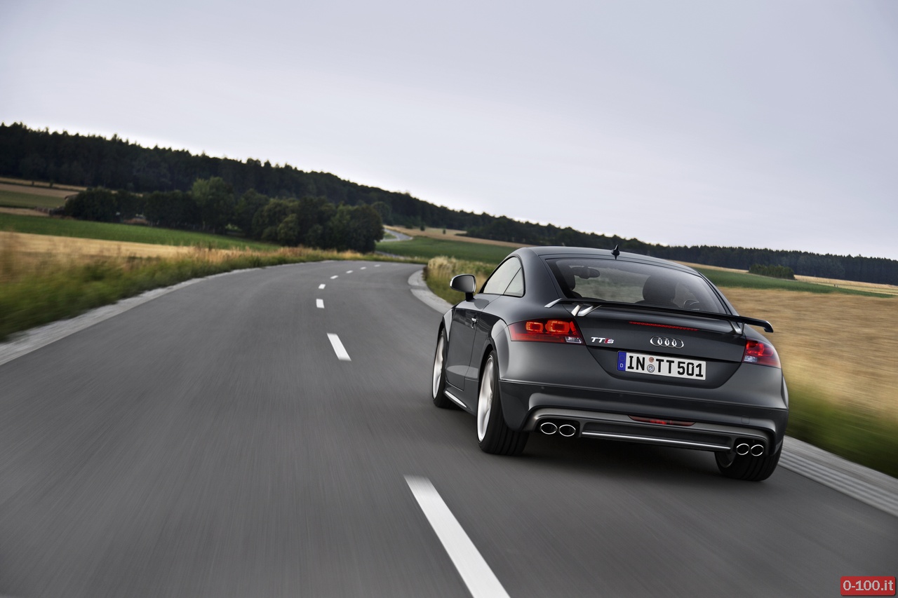 Audi TTS Coup competition