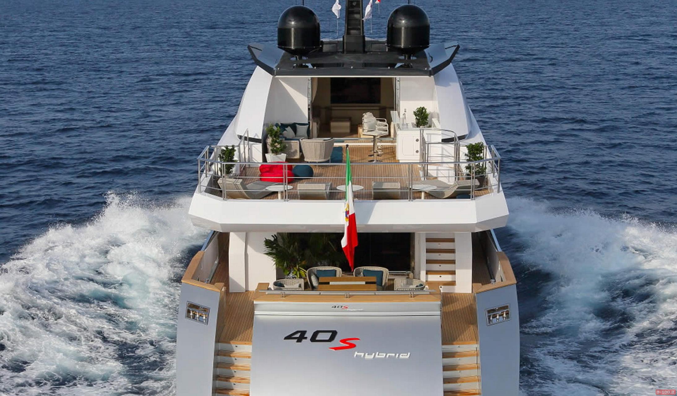 showboat-design-awards-2014-lo-yacht-columbus-40s-hybrid-sergio-cutolo-trionfa-3-volte_0-10011