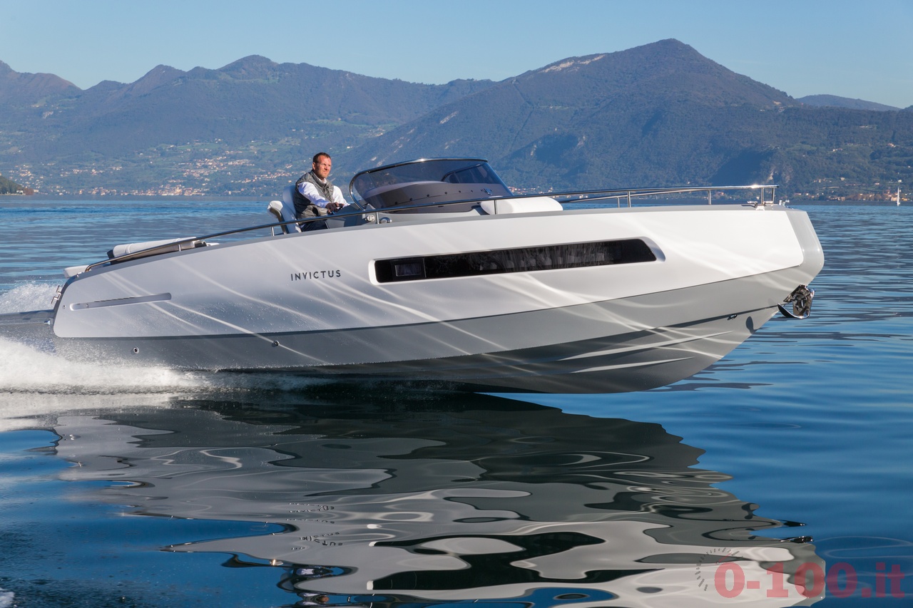 invictus-280gt-prezzo-price-invictus-yacht-christian-grande-designworks-nautica-bertelli-0-100_75
