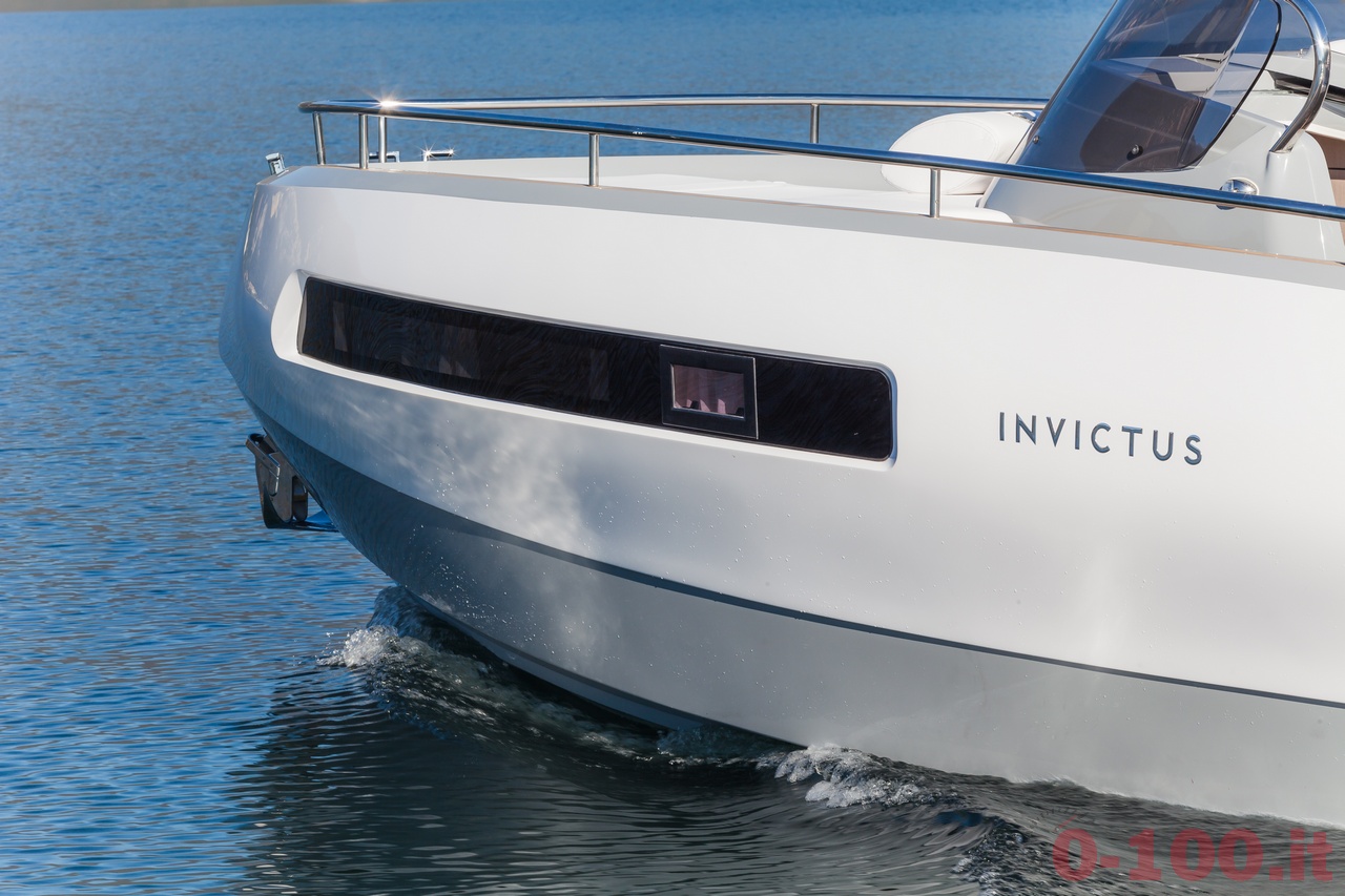 invictus-280gt-prezzo-price-invictus-yacht-christian-grande-designworks-nautica-bertelli-0-100_94