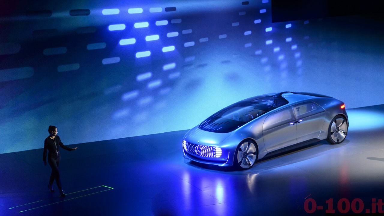 World premiere of the Mercedes-Benz F 015 Luxury in Motion at the CES, Las Vegas 2015 Weltpremiere des Mercedes-Benz F 015 Luxury in Motion auf der CES, Las Vegas 2015