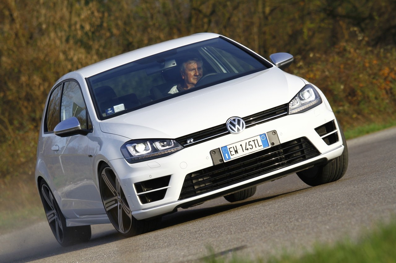 volkswagen-golf-r-0-100-test-drive-prezzo-price-drive-impressions_32