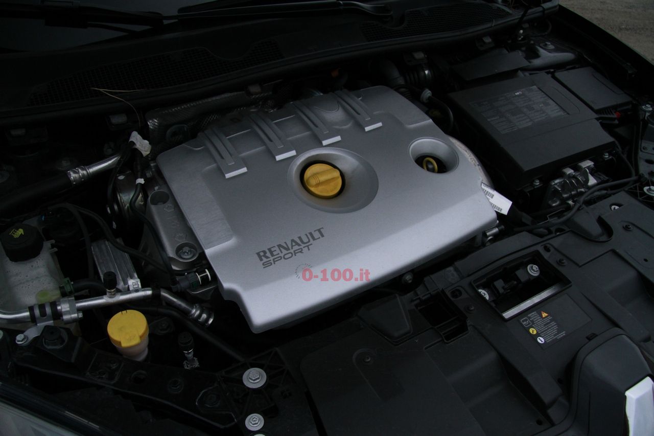 Renault-megane-rs-270-test-drive-prova-prezzo-price-impressioni_0-100_44