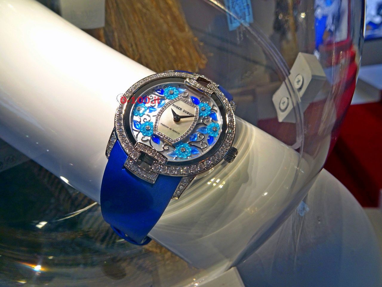 Roger-Dubuis-SIHH-2016-0-100_32
