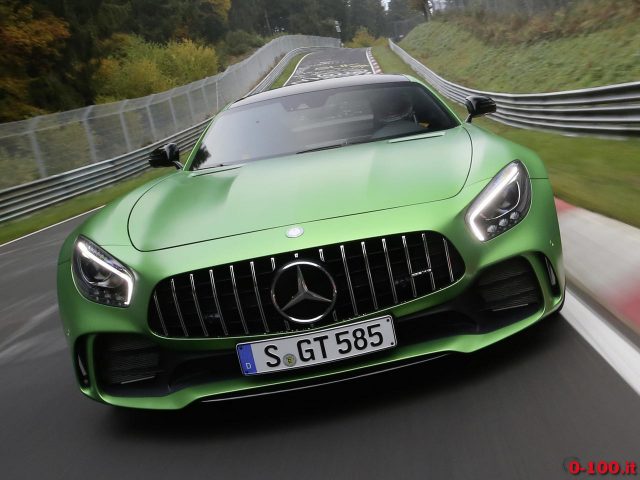 mercedes-gt-r-nurburgring-record_0-100_3
