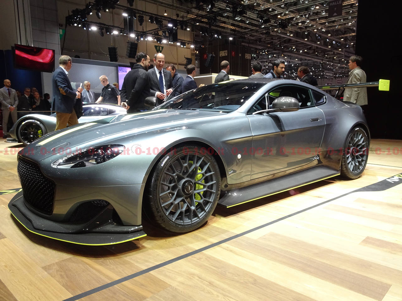 ginevra-geneva-geneve-2017_aston_martin-vantage_AMR_0-100_3