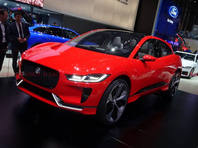 ginevra-geneva-geneve-2017_jaguar-i-pace-0-100_11