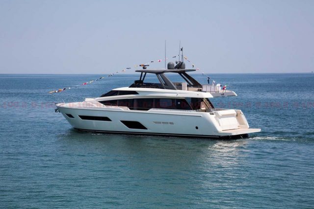 Ferretti Yachts 780_0-1005