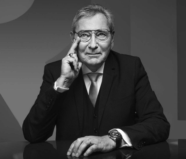 Mr Roger Dubuis