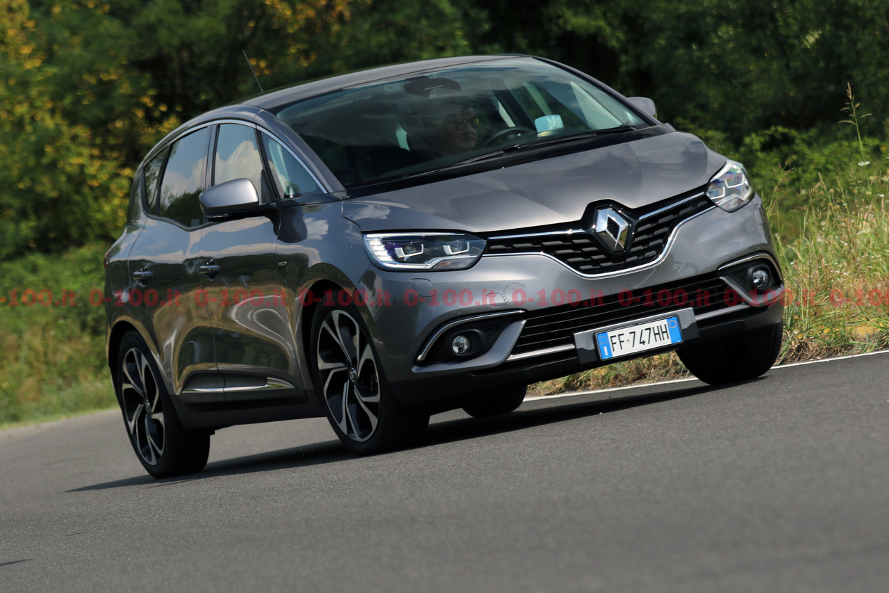 TEST DRIVE Renault Scenic 1.2 tCe 130 BOSE 0100.it