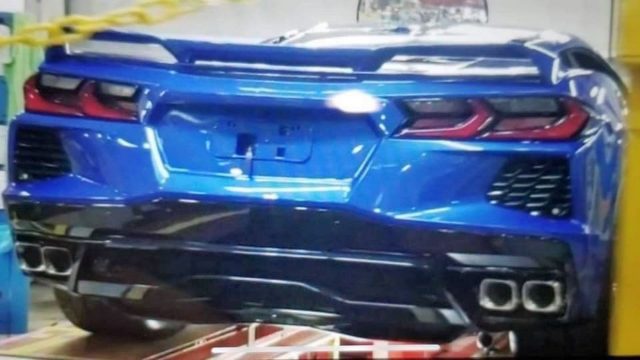 chevrolet_corvette_c8_rear_mid_v8_engine_0-100_2