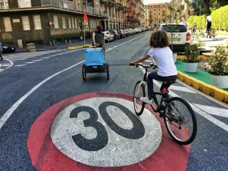 Limite a 30 km/h in città