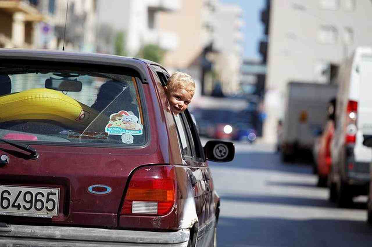 Viaggio in auto con bimbi