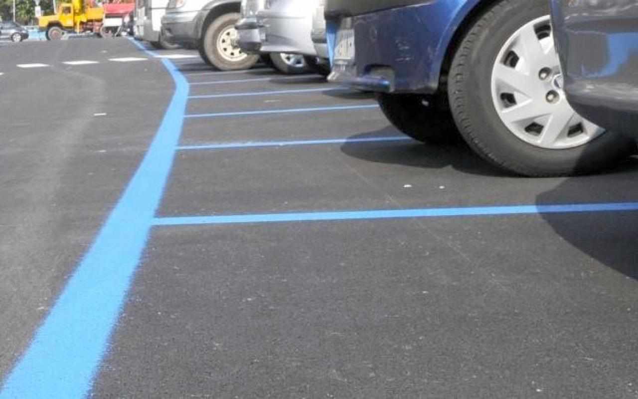 Parcheggio strisce blu