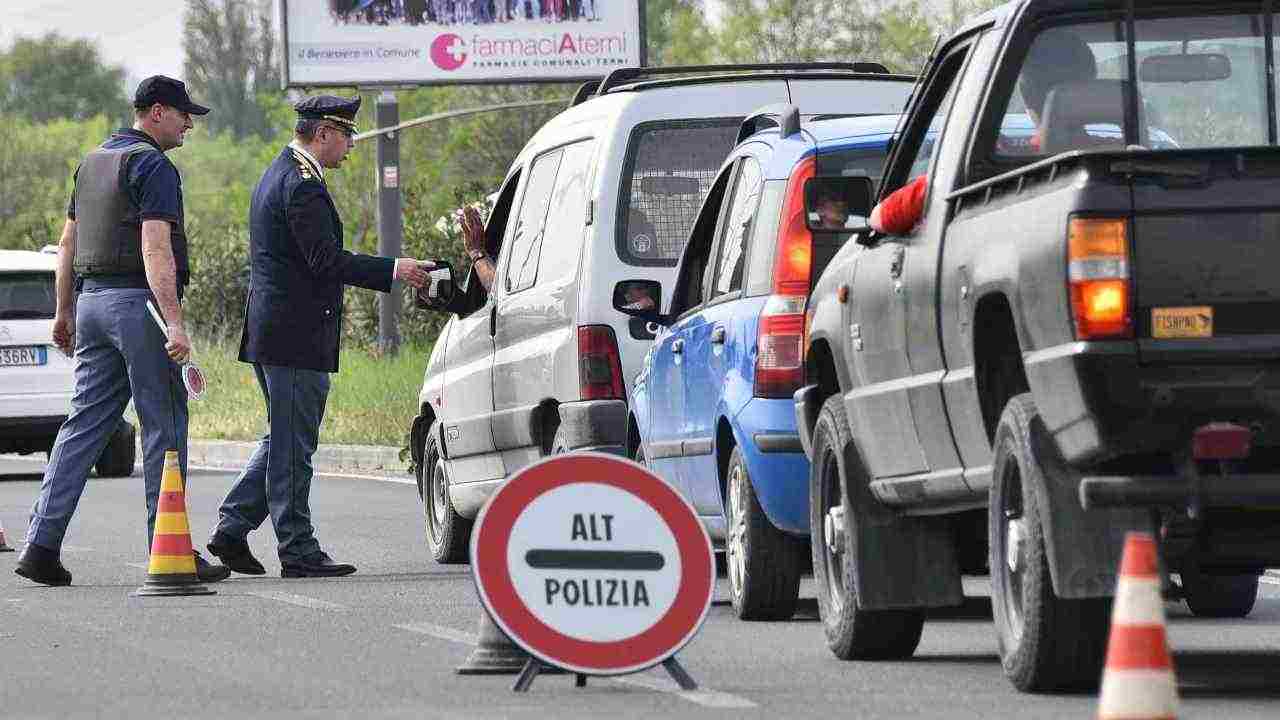 posto di blocco - 0-100.it