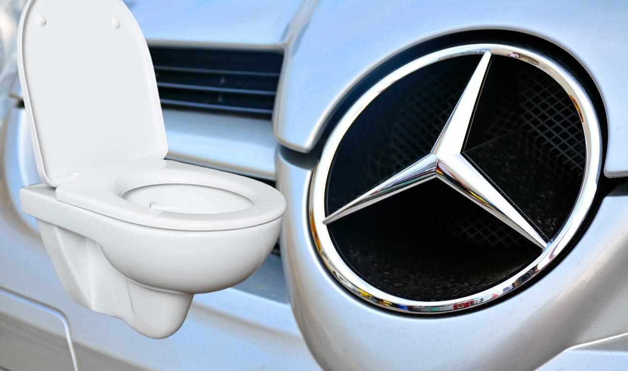 Mercedes stupisce tutti con il modello con bagno privato