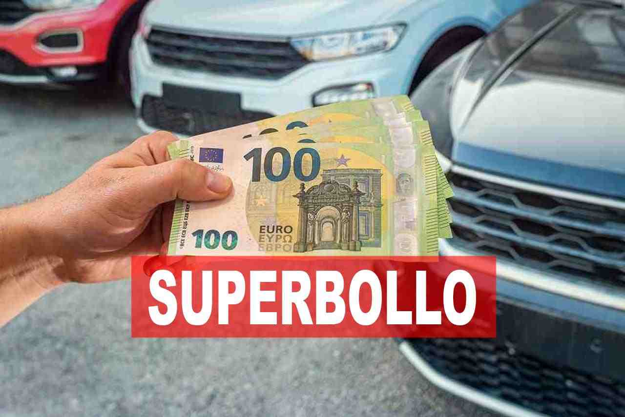 Volano banconote per la supertassa