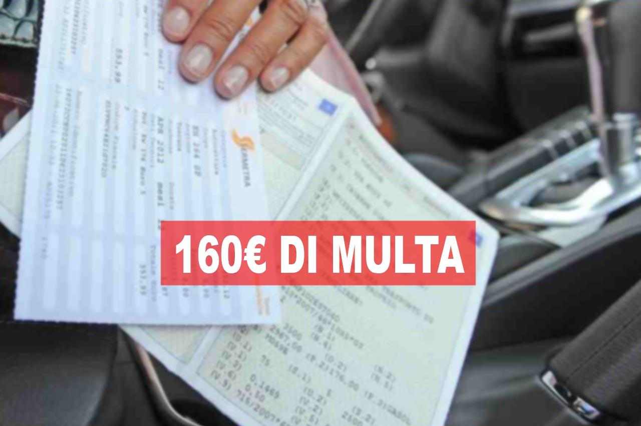 Libretto circolazione, se lo tieni così toglilo subito