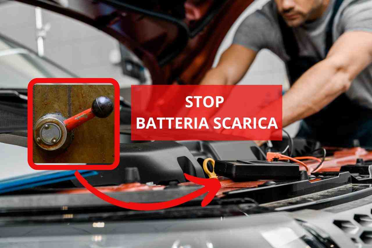 Cambiare la batteria dell'auto scarica grazie a una levetta