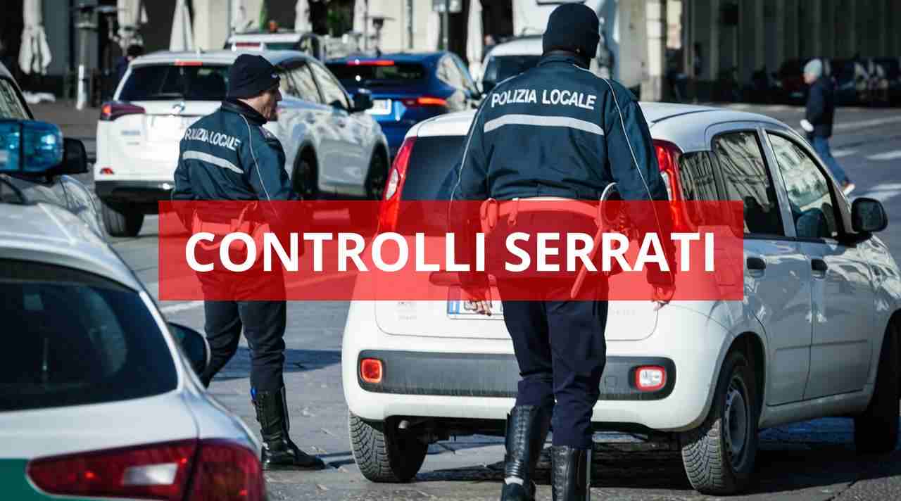 Controlli Polizia - AnsaFoto - 0-100.it