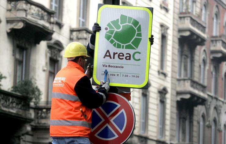 Stop alla circolazione delle auto Euro 5 nelle zone C