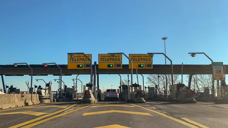 telepass -Depositphotos - 0-100.it 