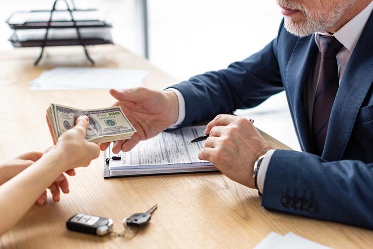 Assicurazione auto querela