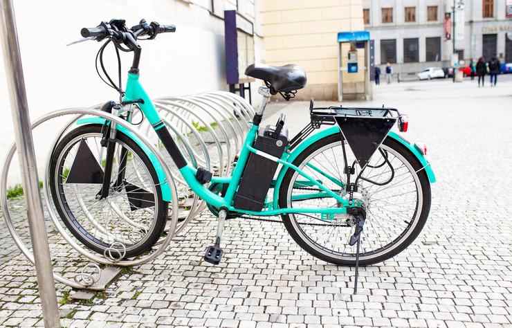 Bici elettrica - depositphotos - 0-100.it
