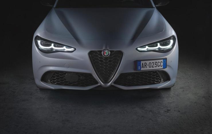 targa laterale alfa romeo - 0-100.it