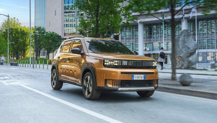 Grande Panda Hybrid La Prima